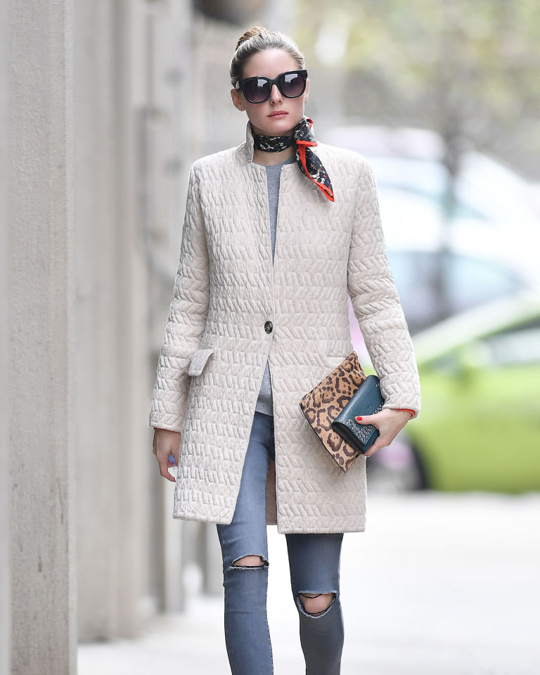 olivia palermo style... io la trovo anche molto bon ton! - Pagina 5 Gallery-1501064307-olivia-palermo-knitpad-1