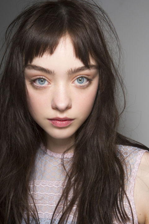 Lunghi scalati ciuffo mossi davanti pettinatura Capelli lunghi con frangia: 37 tagli moda inverno 2018